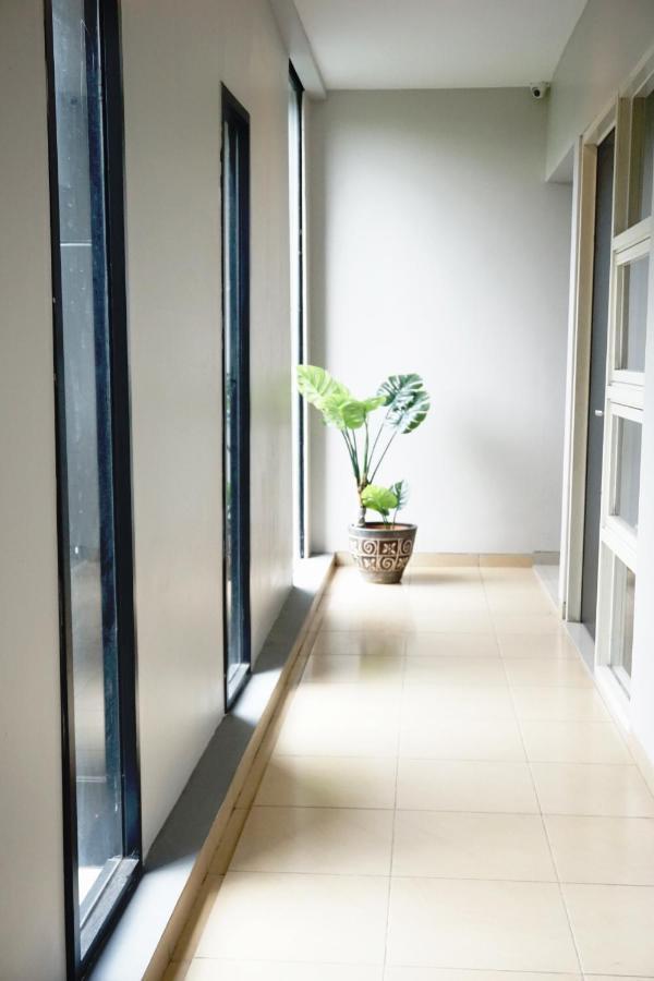 Kanna Stay Surabaya Exterior foto